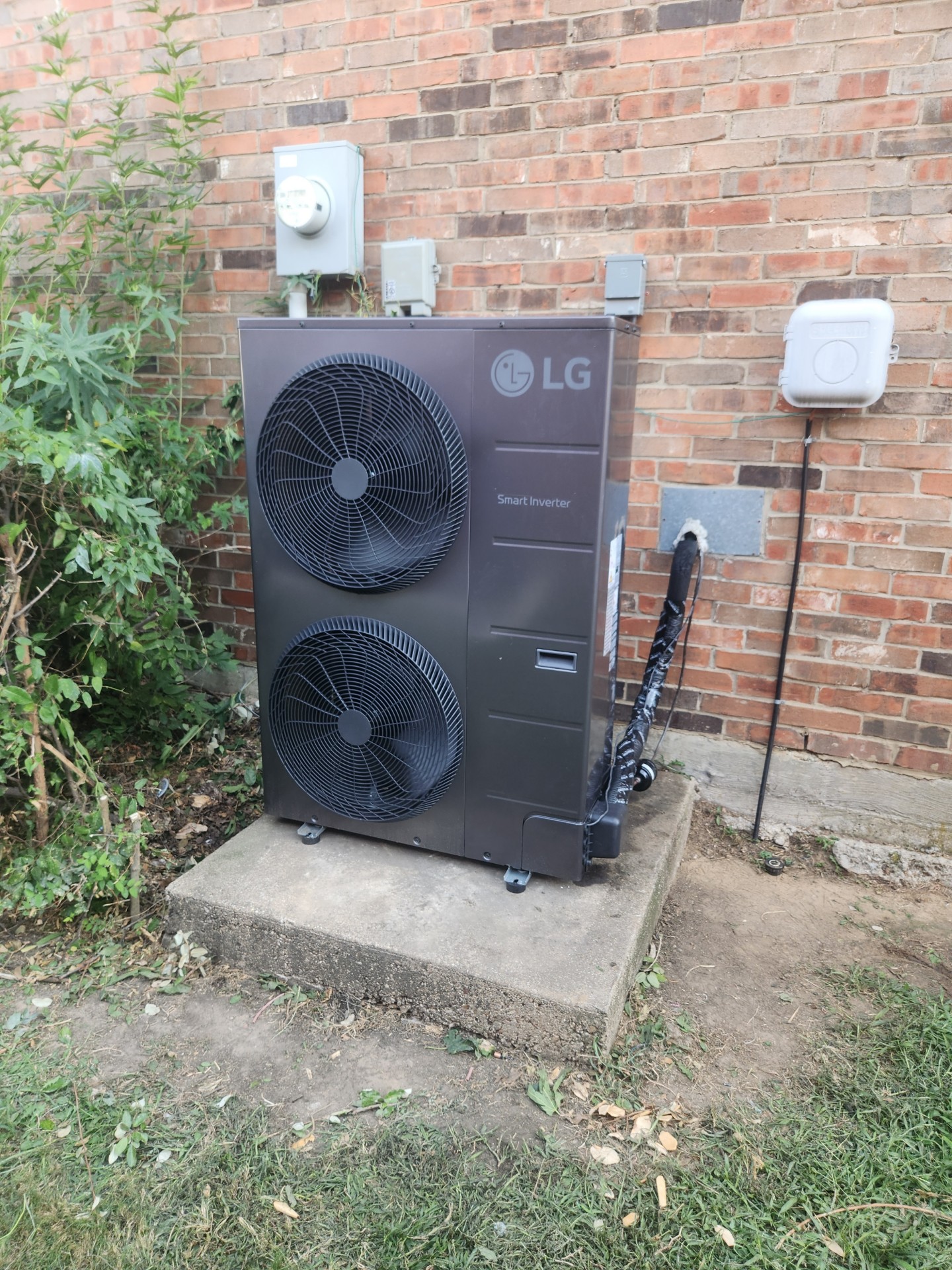 LG Smart Inverter condenser install