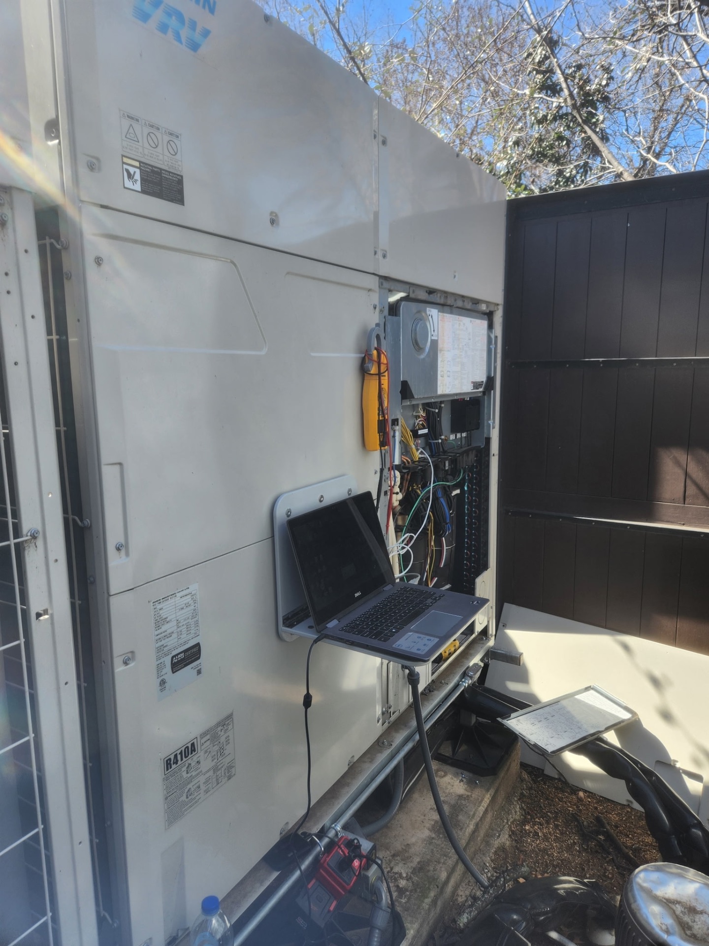 VRV system commissioning